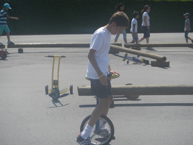 Village Camps International Summer Camp Leysin, Switzerland 2025-08-09 https://www.villagecamps.com/journals_admin/images/681-10-yellows (14).jpg